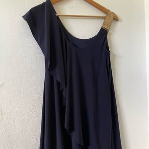 One shoulder dress